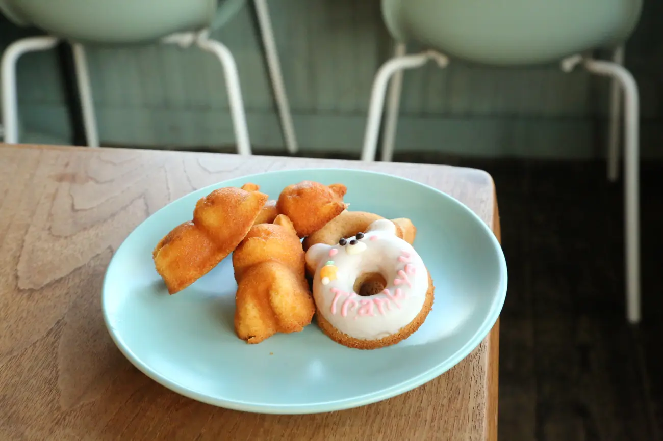 座談会に合わせてパティスリーコトルが用意した可愛いスイーツ